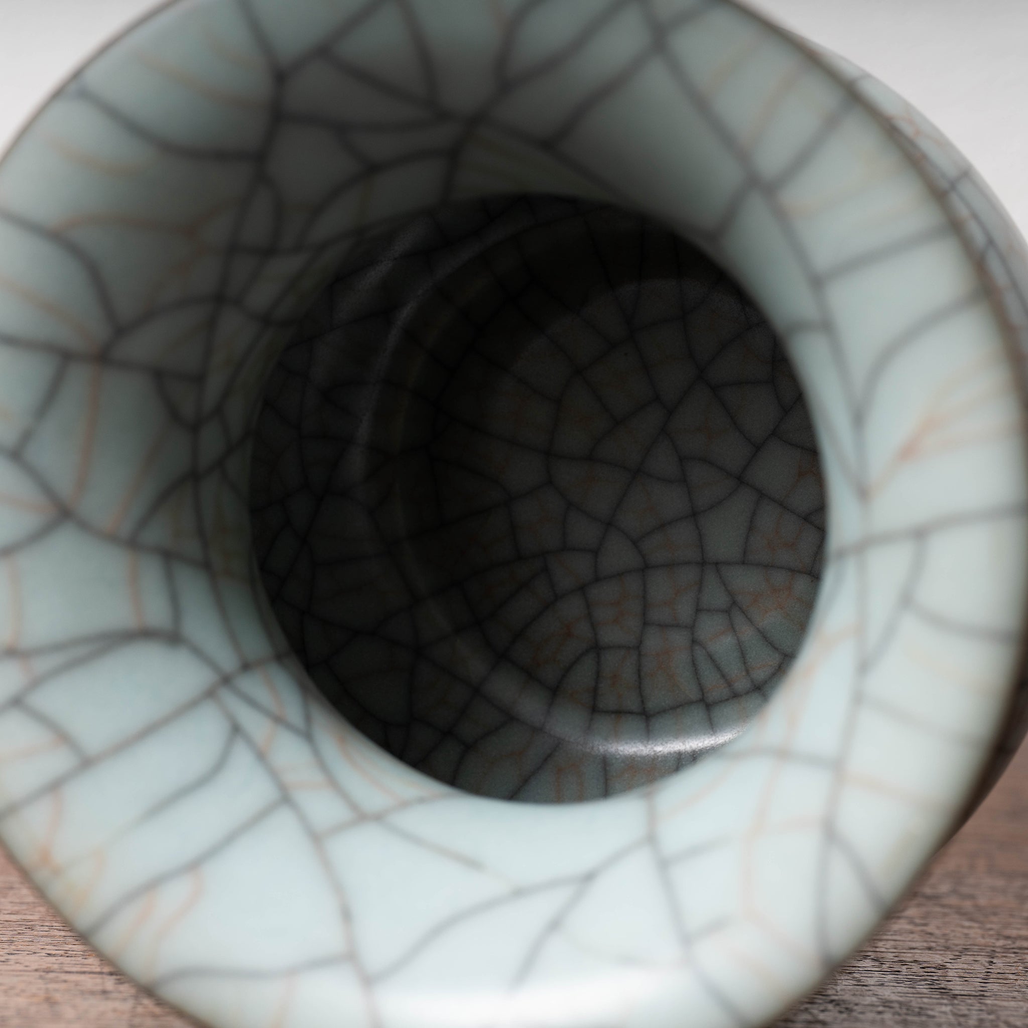 南宋 哥窯青磁尊形壺 – 燦禾 SANKA