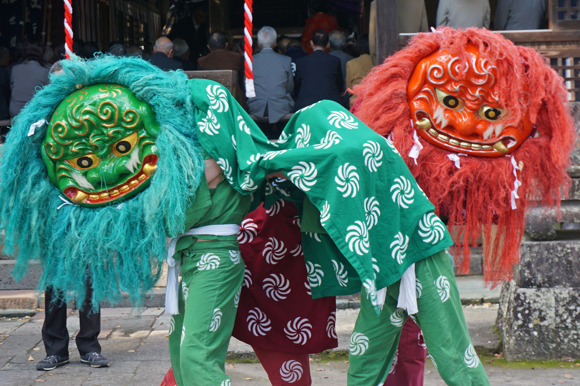 伝統的な獅子舞面