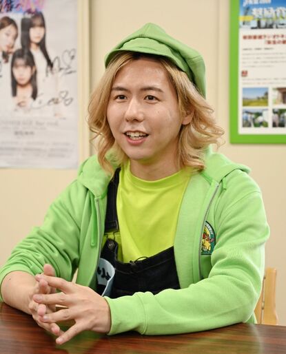 Mrs.GREEN APPLE キーボード 藤澤涼架さん、旅番組で来佐 「SAGA