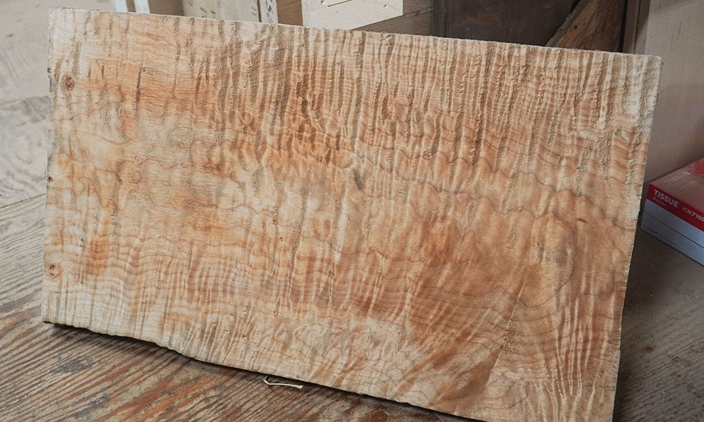 フレイムメイプル -Flame Maple | Sago New Material Guitars