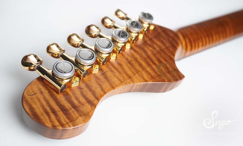 PARM BAY分厚いフレイムメイプルのギター PARM BAY分厚いフレイム