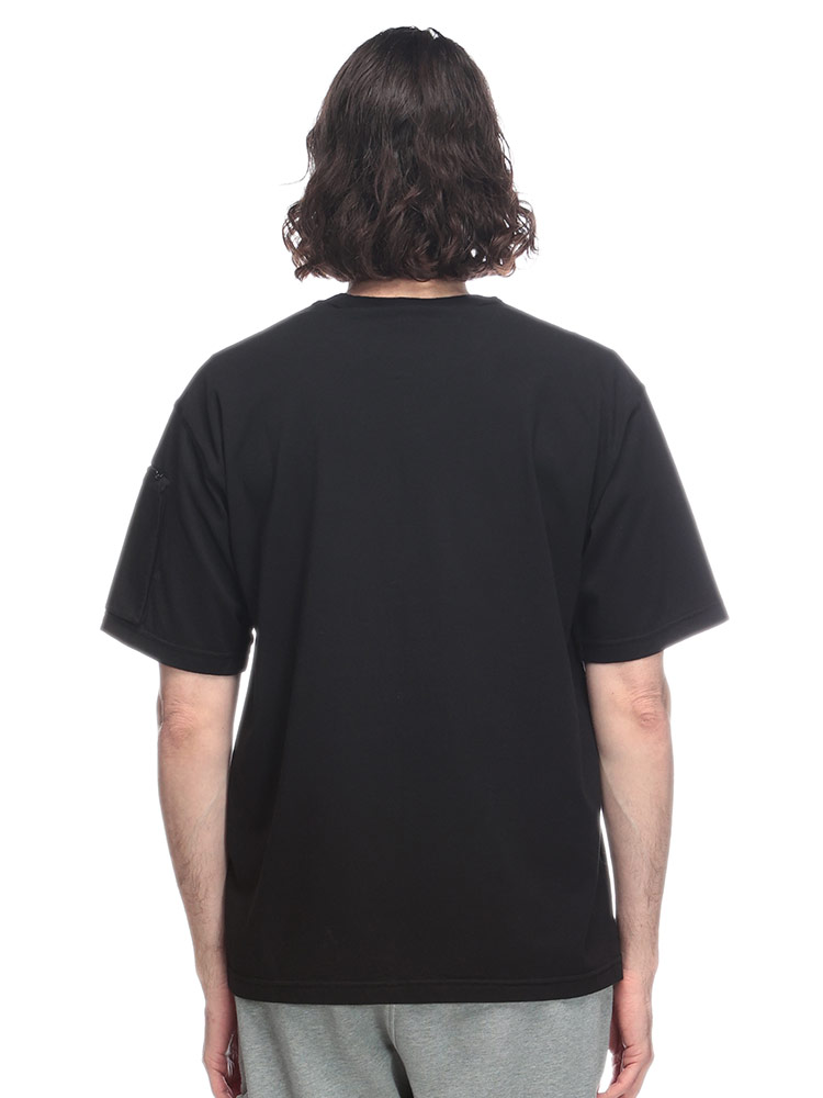 STONE ISLAND (ストーンアイランド) 袖ジップポケット クルーネック