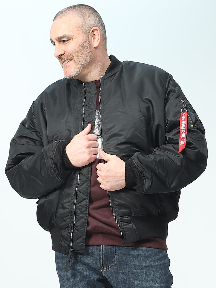 浦和レッズ MA-1 ジャケット リバーシブル 2XLリバーシブル シェアMA-1