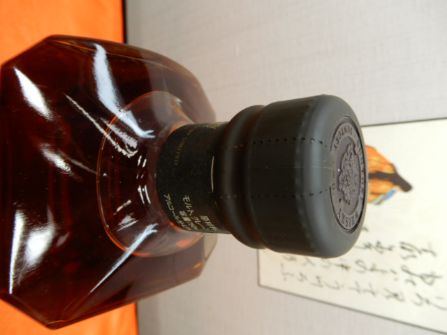 酒の細井 / 値下げ サントリー クレスト 12年 ウイスキー 黒キャップ