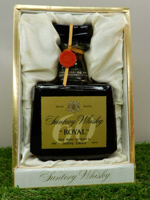 酒の細井 / サントリー ローヤル特級 720ml 43度 ギフトボック入り
