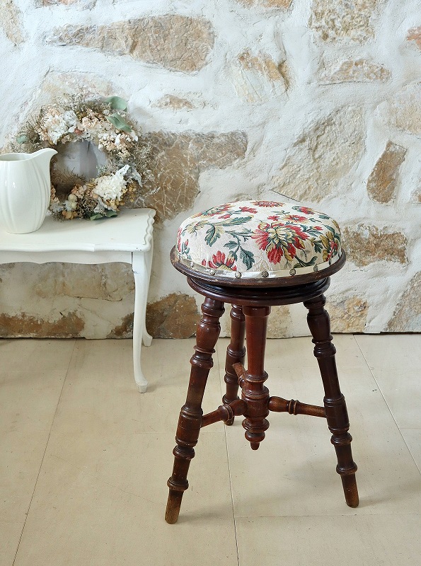 古いスツール 古道具 古い木製の丸椅子 アトリエ スツール チェア