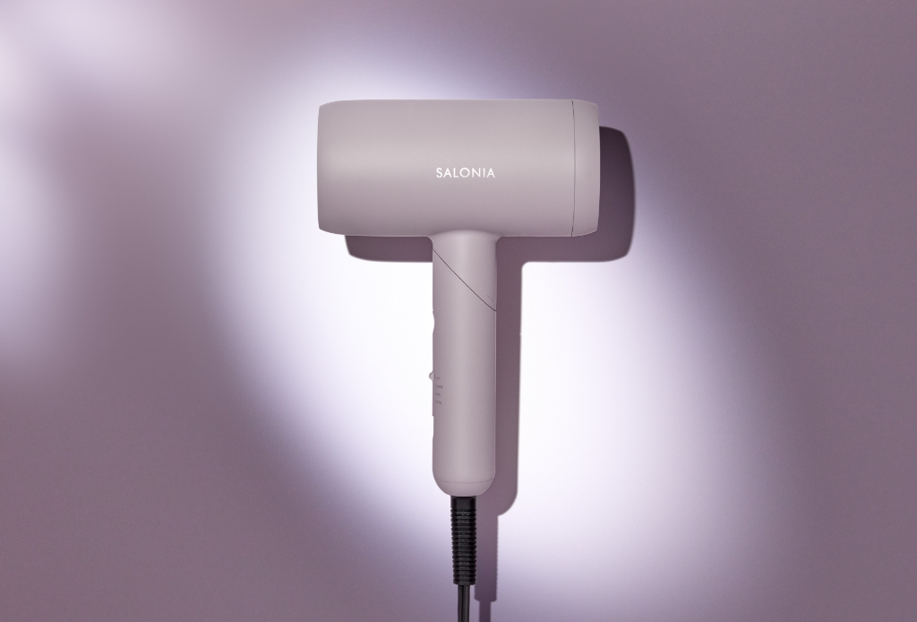 プレミアムラインの「速乾シルク髪ドライヤー」に新色のニュアンス