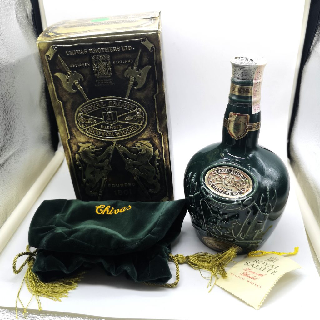 ロイヤルサルート21年緑陶器ボトル スコッチウイスキー未使用700ml 40