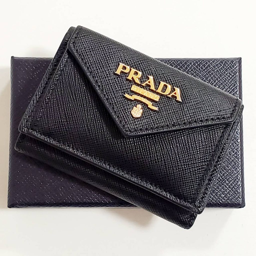 PRADA プラダ サフィアーノレザー 三つ折り財布 ブラック 楽天市場
