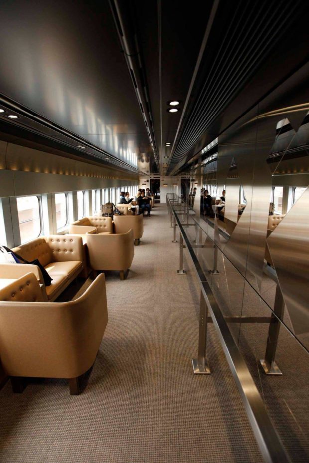 現美新幹線②。新幹線×アート！ – 里山十帖