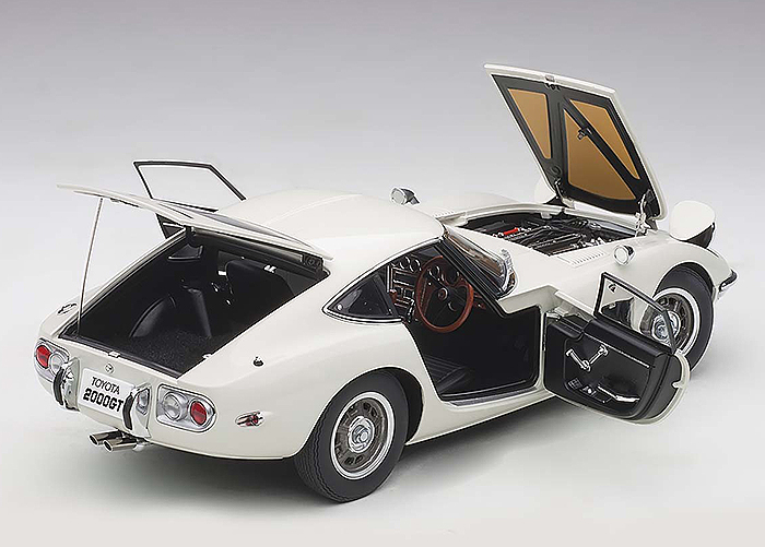 Die-cast: Autoart's Toyota 2000GT – Savage On Wheels