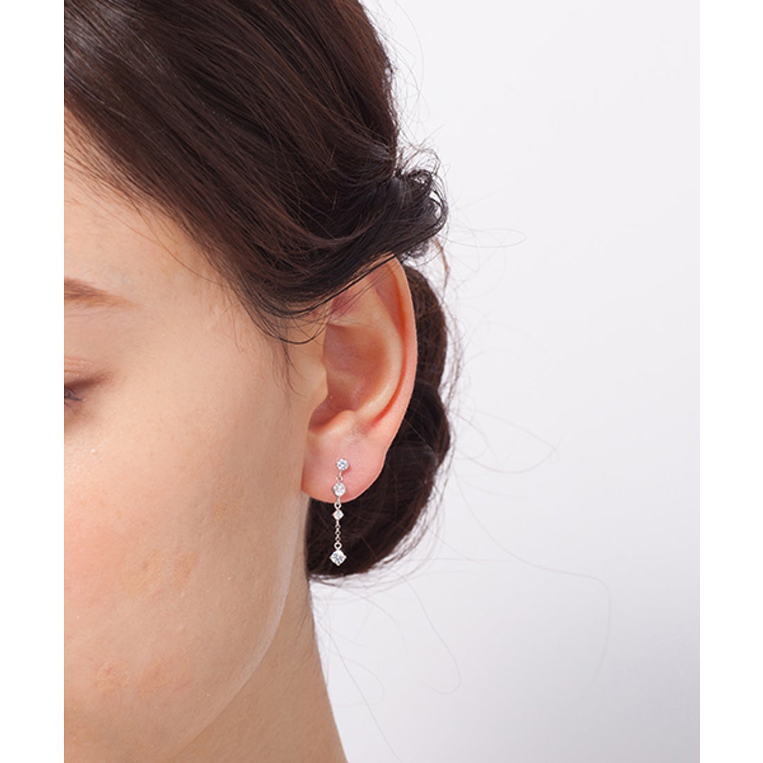 ヨンドシー 4℃ K10ホワイトゴールドピアス （シルバー