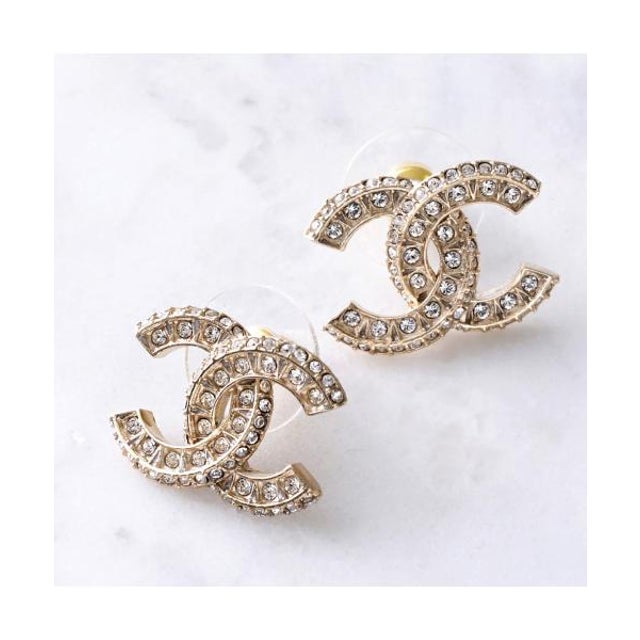 CHANEL ダイヤモンド風ピアス シャネル風ピアスの通販 by kana's shop