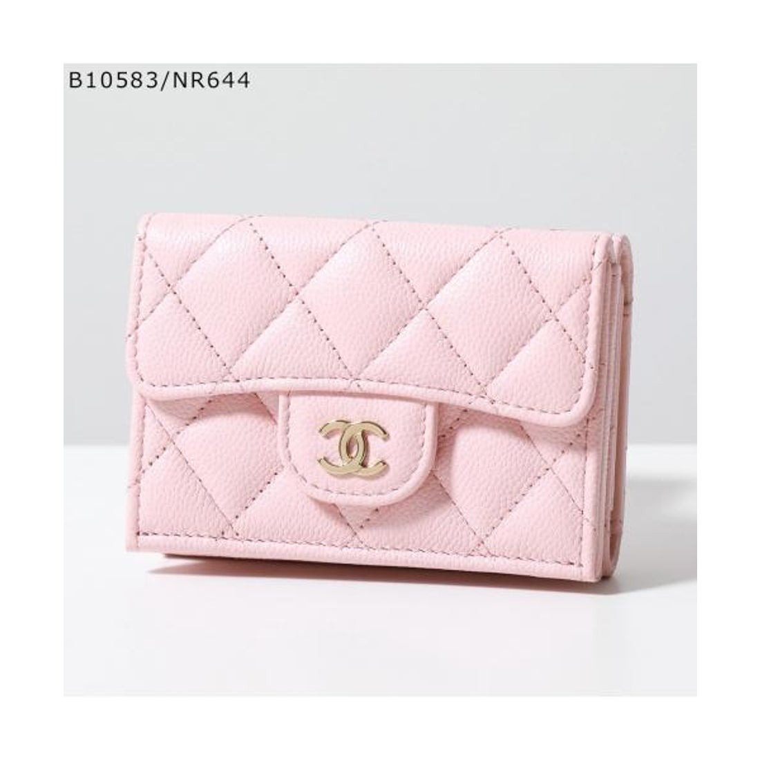 CHANEL 三つ折り財布ピンク