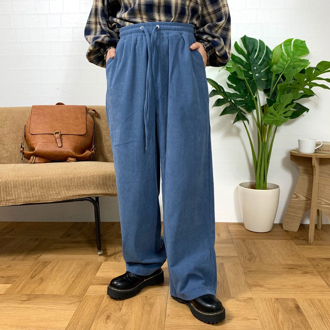 シーアールビー CRB やみつきコーデュロイイージーパンツ （ブルー