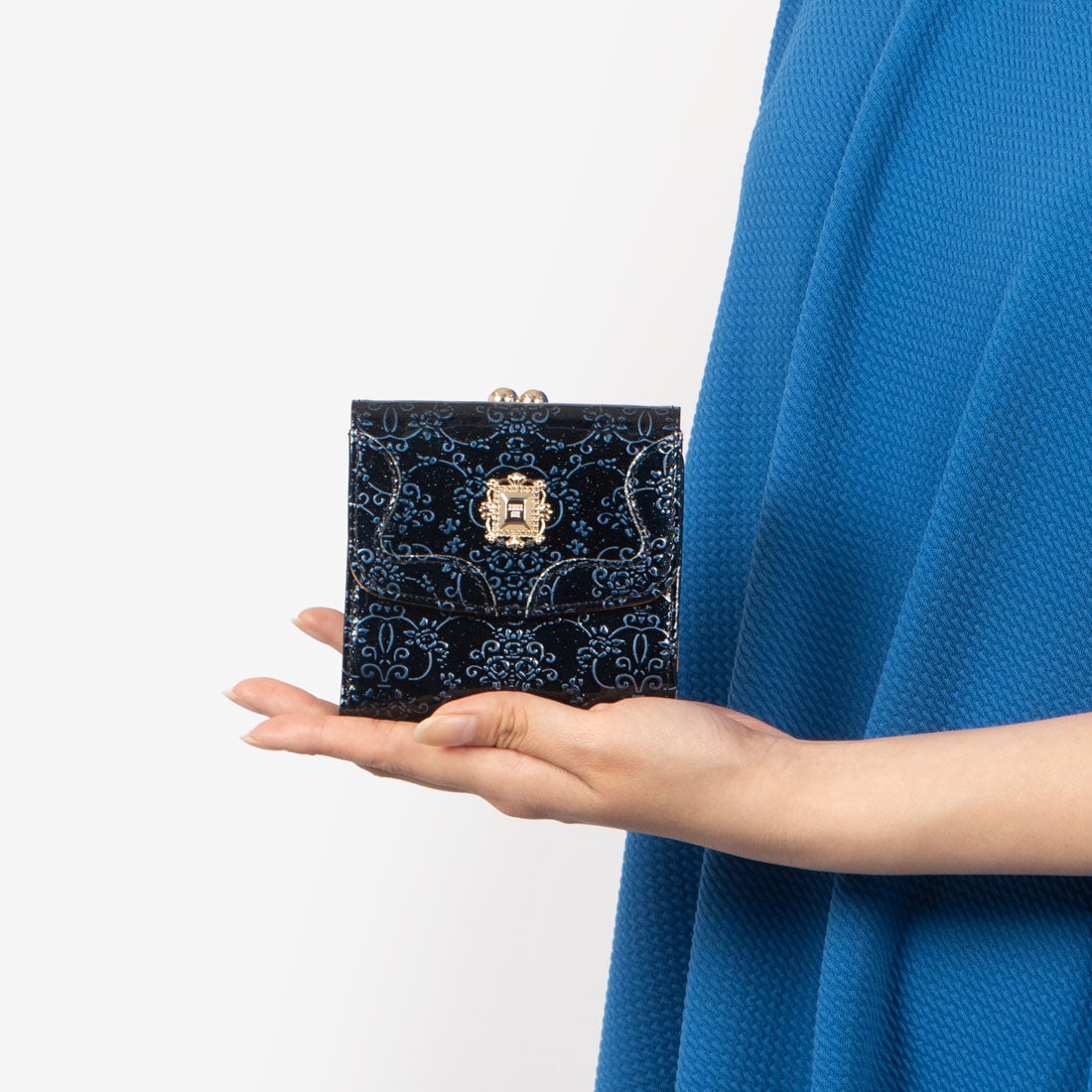 アナスイ ANNA SUI ルーミー 口金二つ折り財布 （ネイビー） -人気