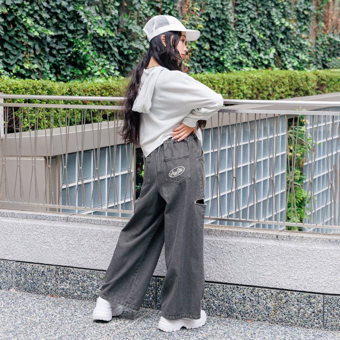 アルジー algy タックボリュームワイドデニムパンツ （サックス