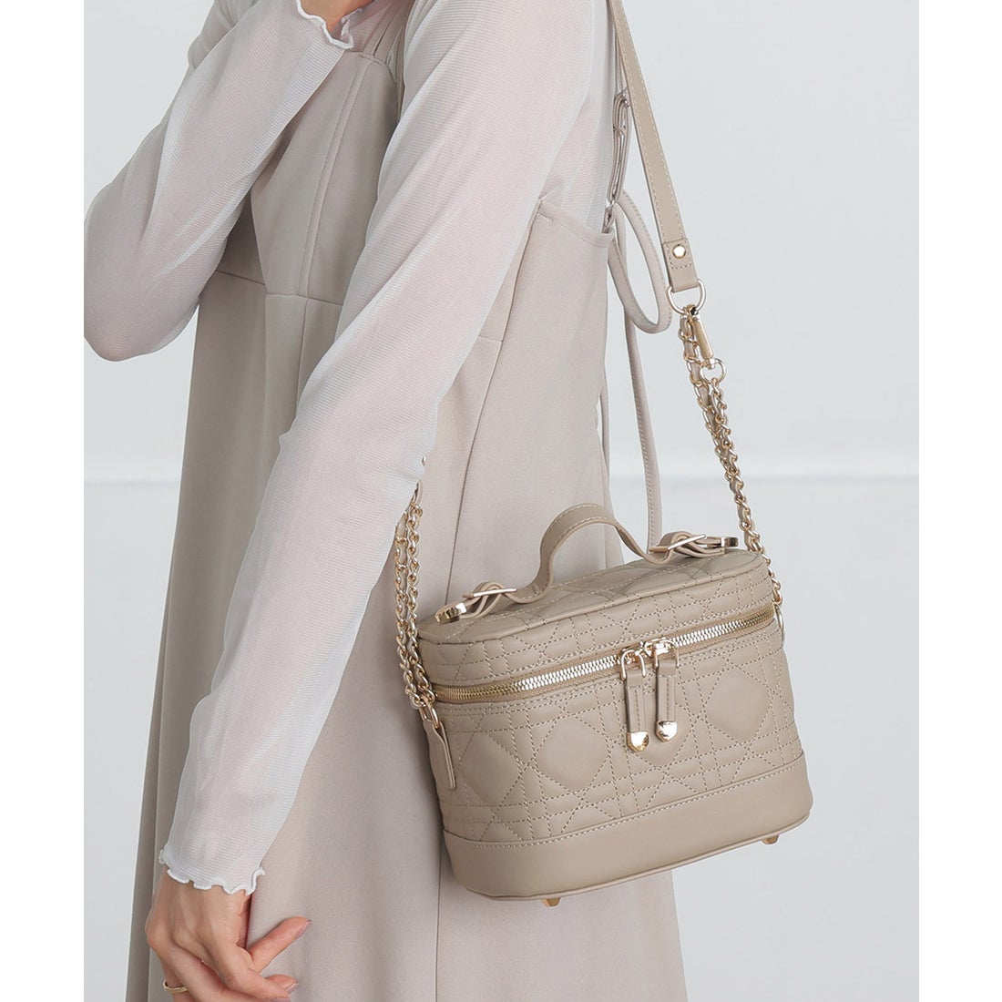 アルトローズ ALTROSE キルティング チェーン バニティ バッグ 3way