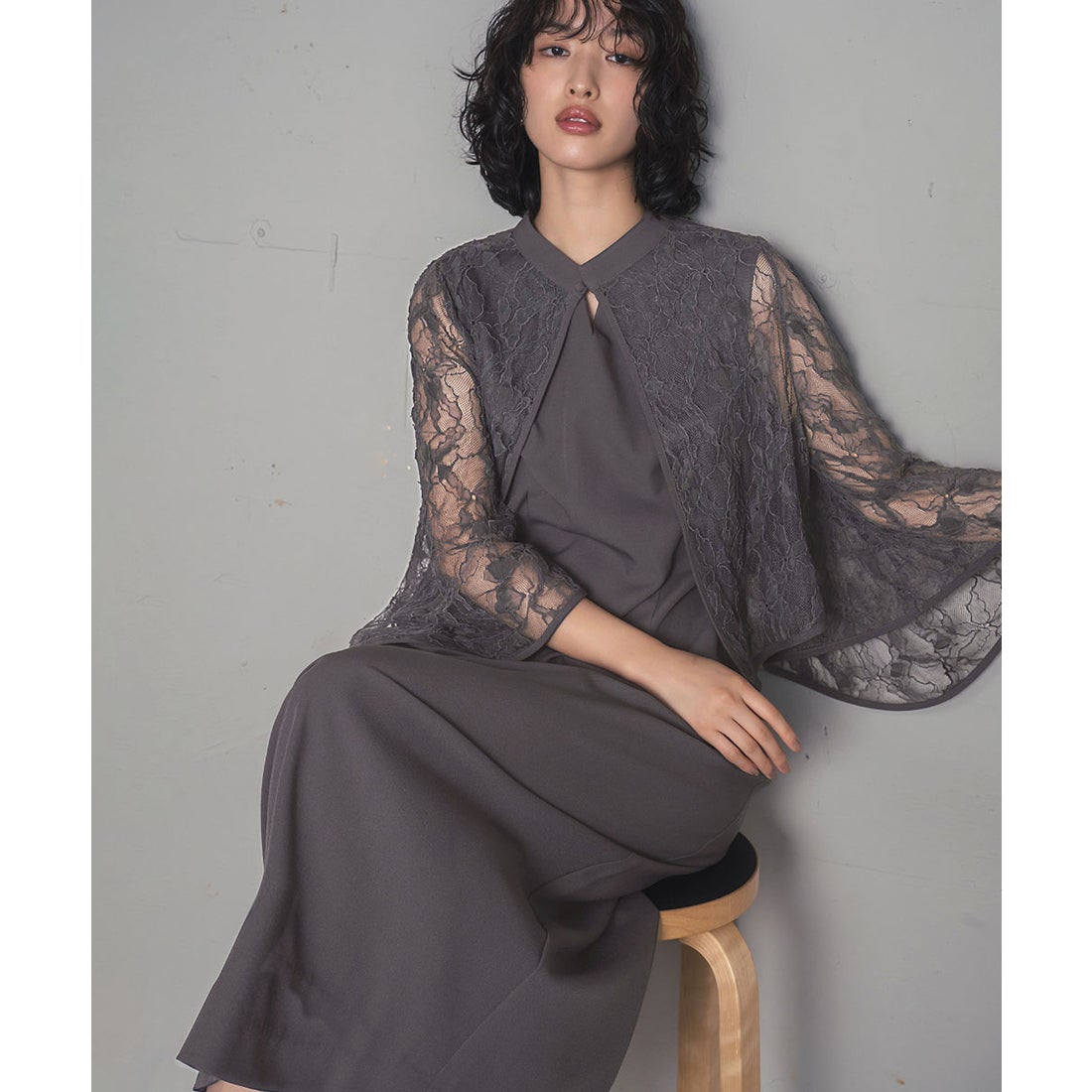 ガール GIRL 【3WAY 着回しを楽しめる】レース ケープ Iライン ロング