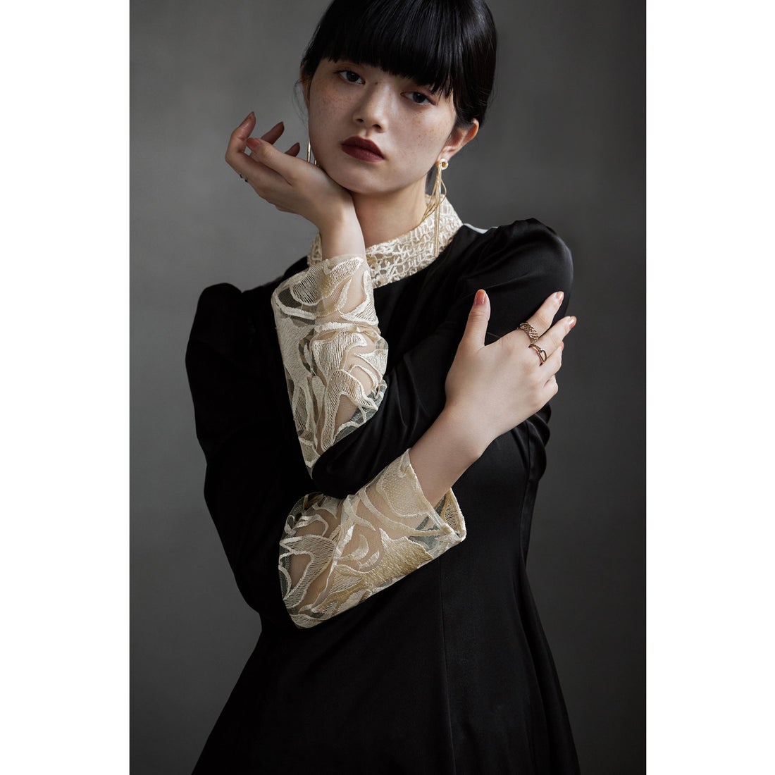 エトル etoll. バック刺繍フレアドレス （ブラック） - ファッション