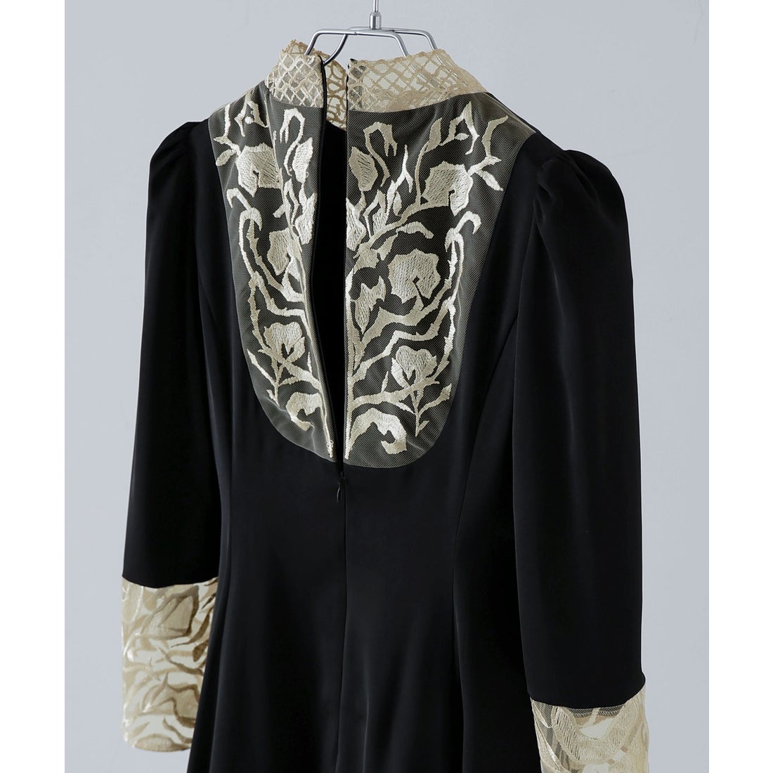 エトル etoll. バック刺繍フレアドレス （ブラック） -靴