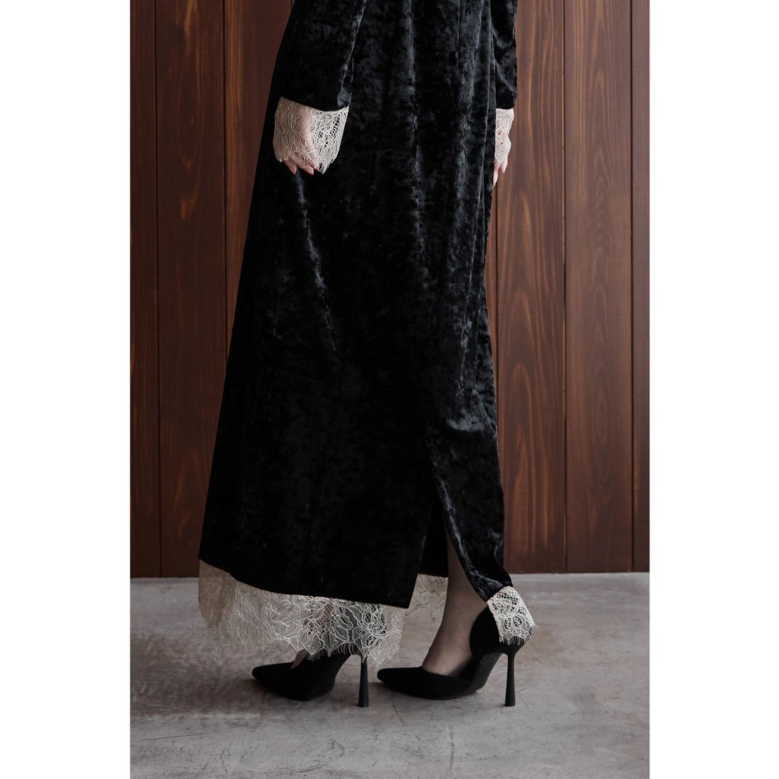 エトル etoll. クラッシュベロアランジェリー風ドレス （ブラック