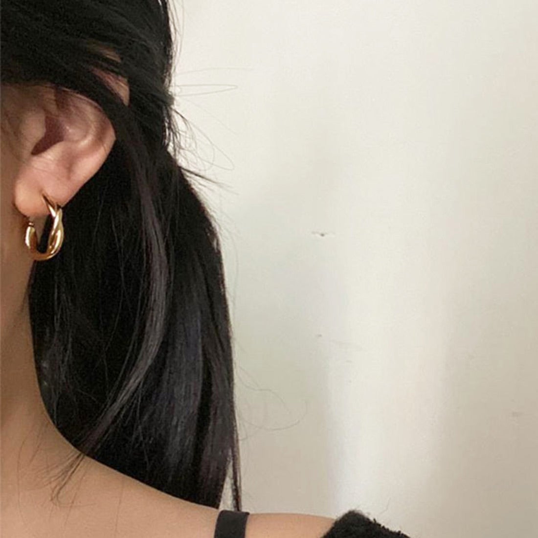 フォースメント Forcement ツイストフープピアス （ゴールド