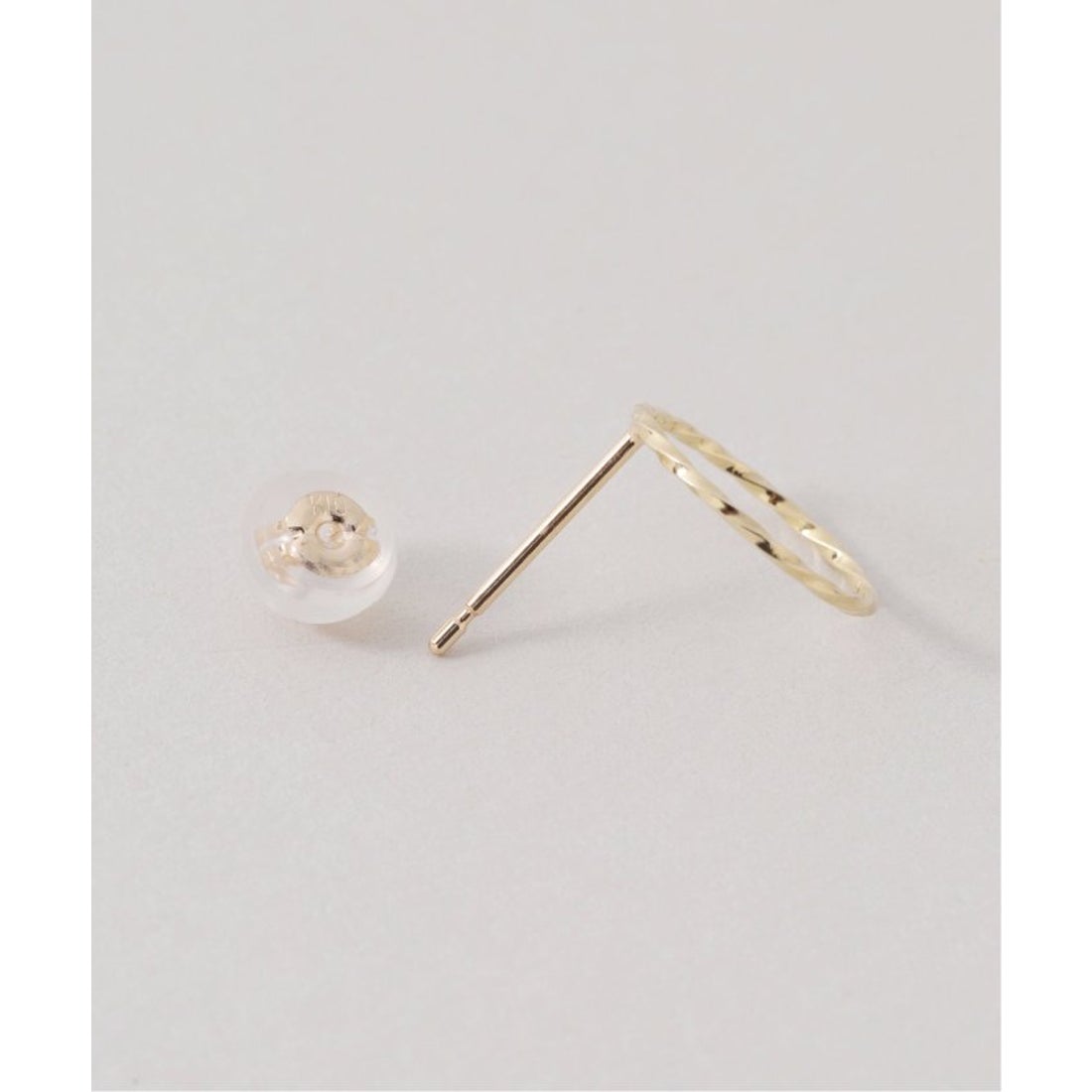 リラ Lilas スクリューサークルピアス K10（両耳） （ゴールド