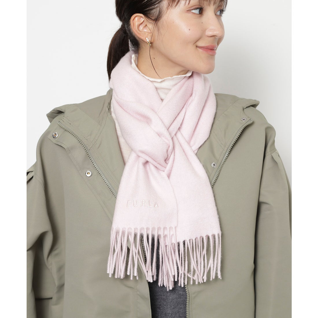 FURLA 【洗える】カシミヤ100％紡毛厚手マフラー 30×180cm ロゴ 無地