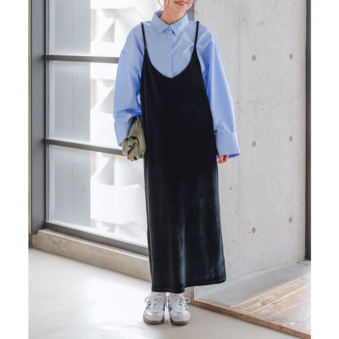 コウベレタス KOBE LETTUCE ベロアVネックキャミソールワンピース