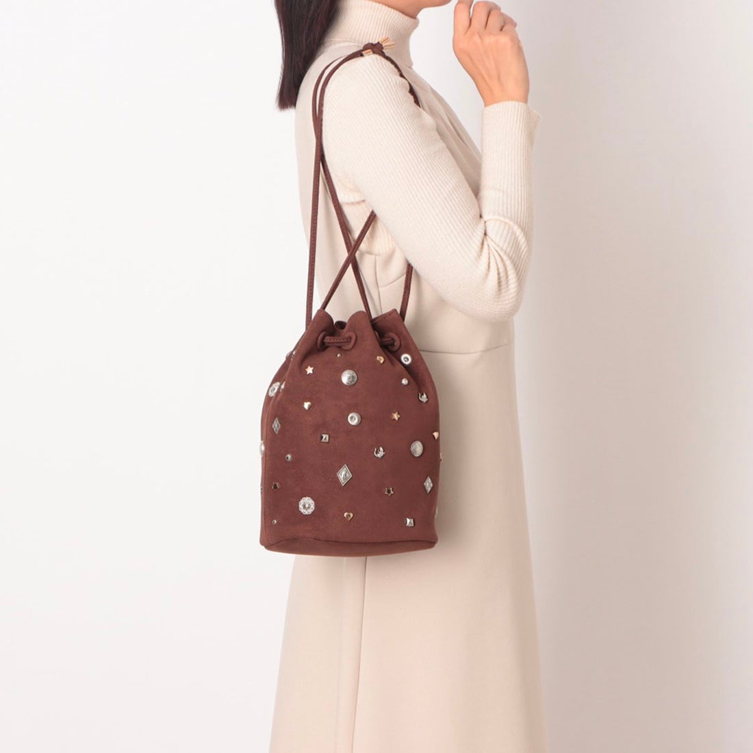 カカトゥ kakatoo スエード調スタッズドロストバッグ （CM