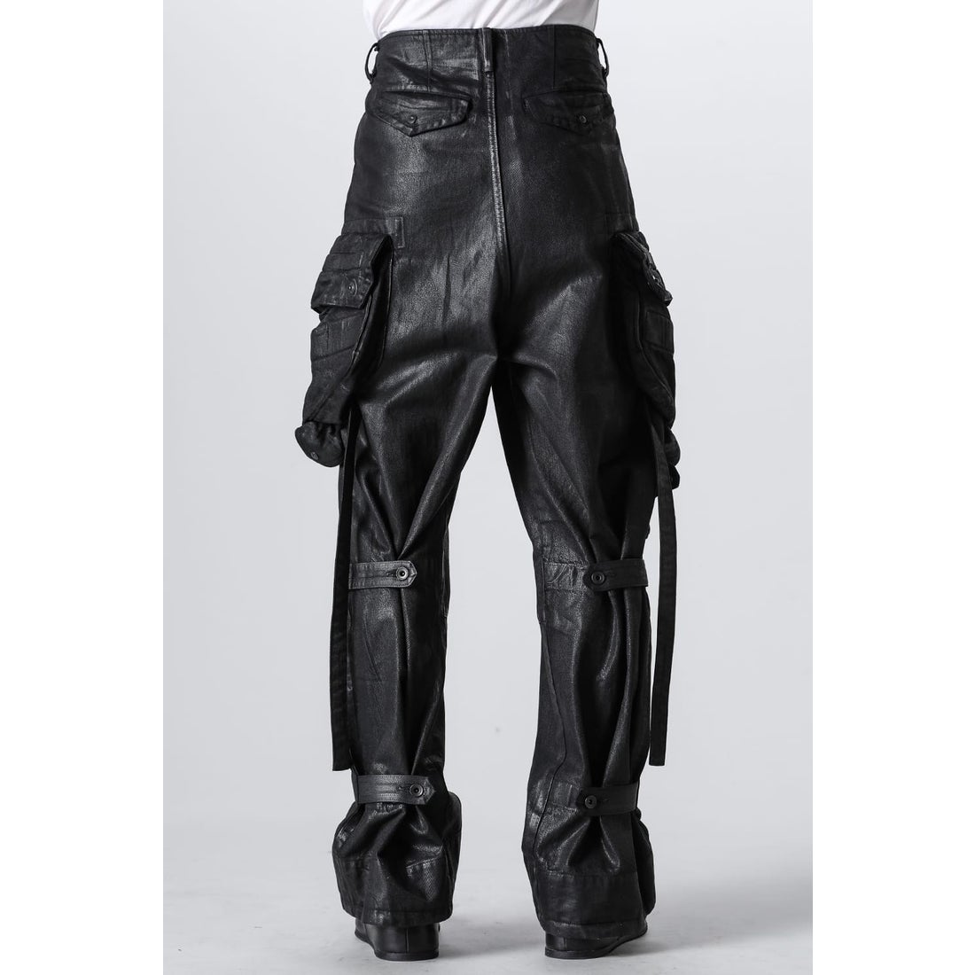 ユリウス JULIUS Coated Gasmask Cargo Pants （Black） 通販 大阪