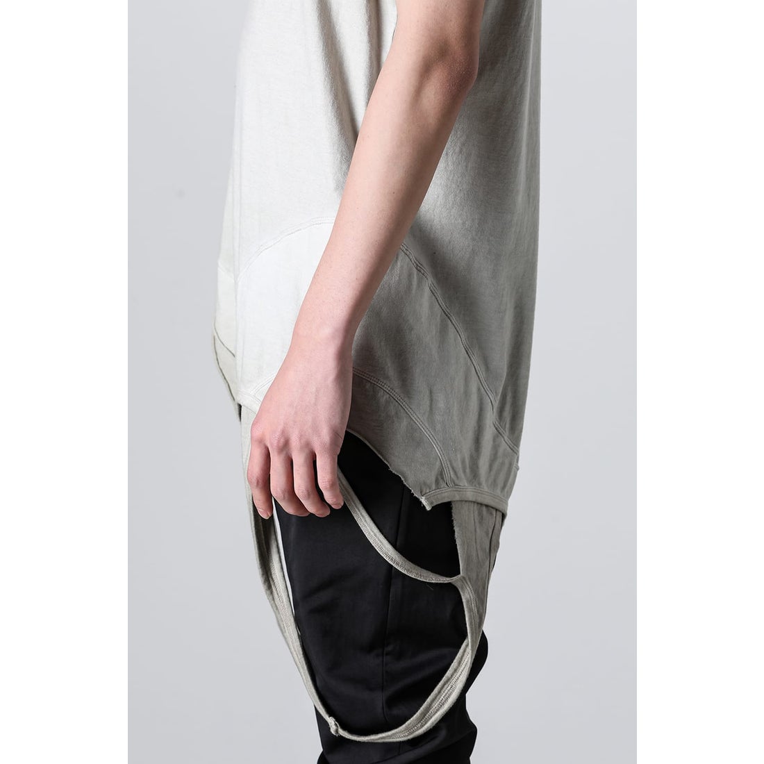 JULIUS ユリウス ディストーテッドタンクトップ 1 WOOL SILK ユリウス