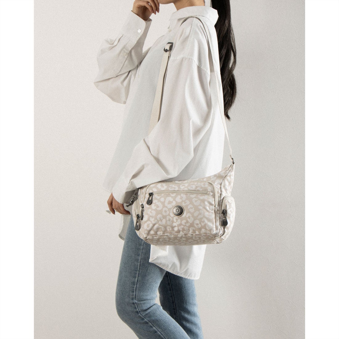 Kipling Live Light ホワイトバッグ Amazon | キプリング リブ・ライト