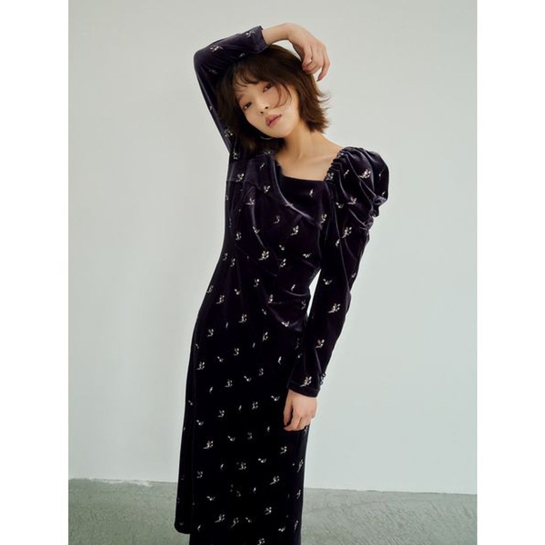 リリーブラウン LILY BROWN フラワーエンブロイダリースクエアネック