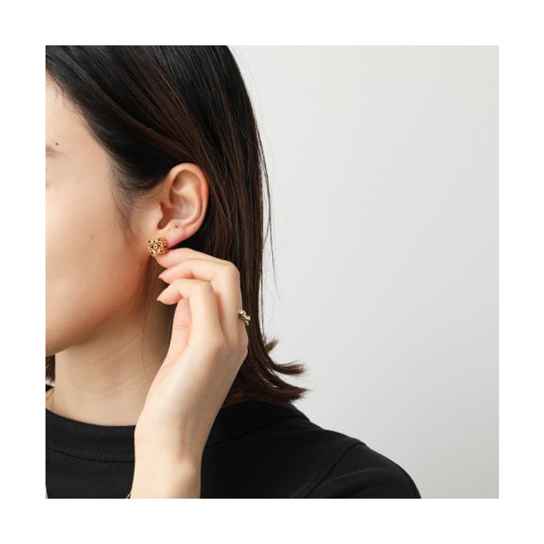 ロエベ LOEWE LOEWE ピアス ANAGRAM STUD アナグラム スタッド