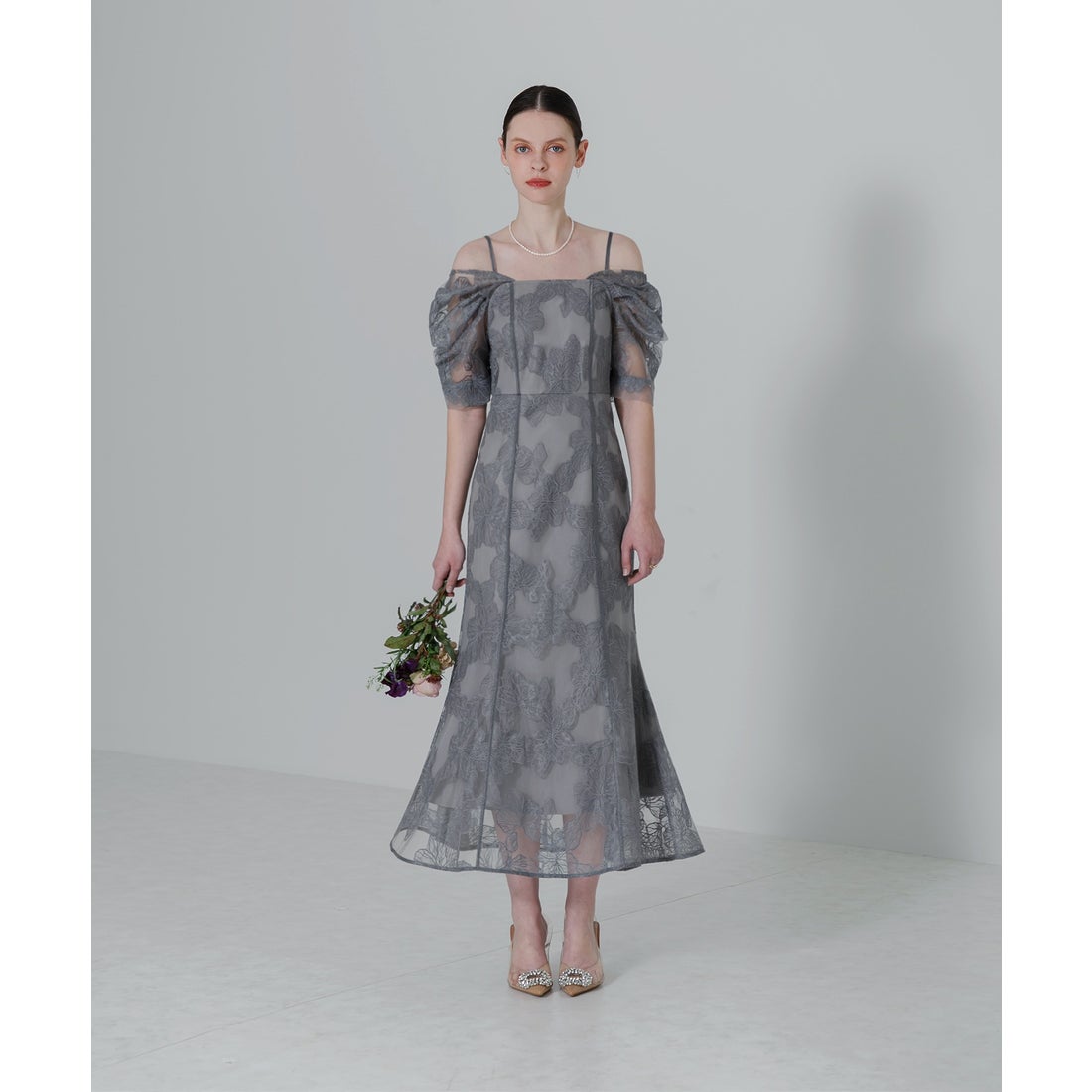 レジャ Leja 2WAYチュール素材オリジナル花柄刺繍オフショルダー