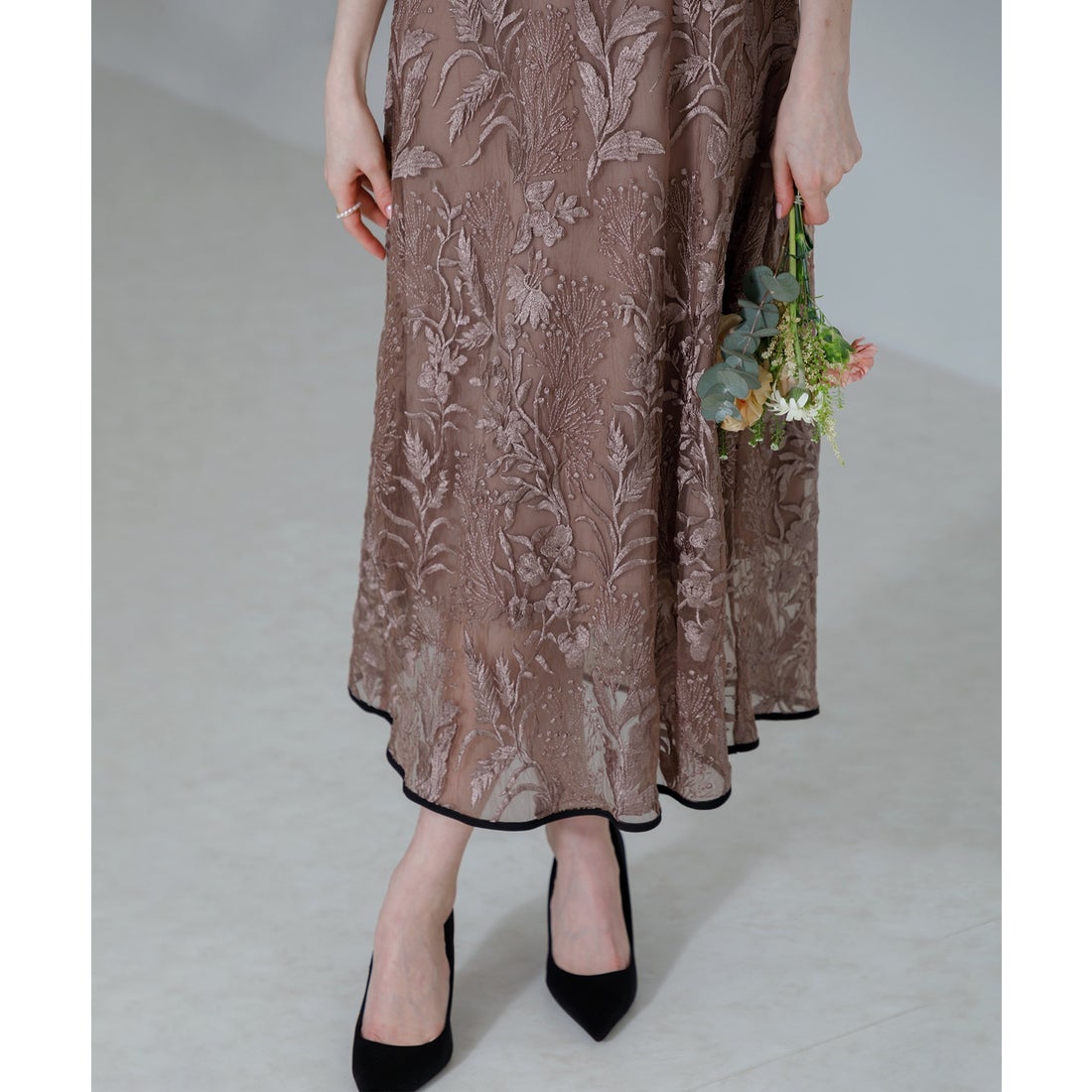 レジャ 花柄刺繍レース加工チュールヘムワンピースドレス Leja（レジャ