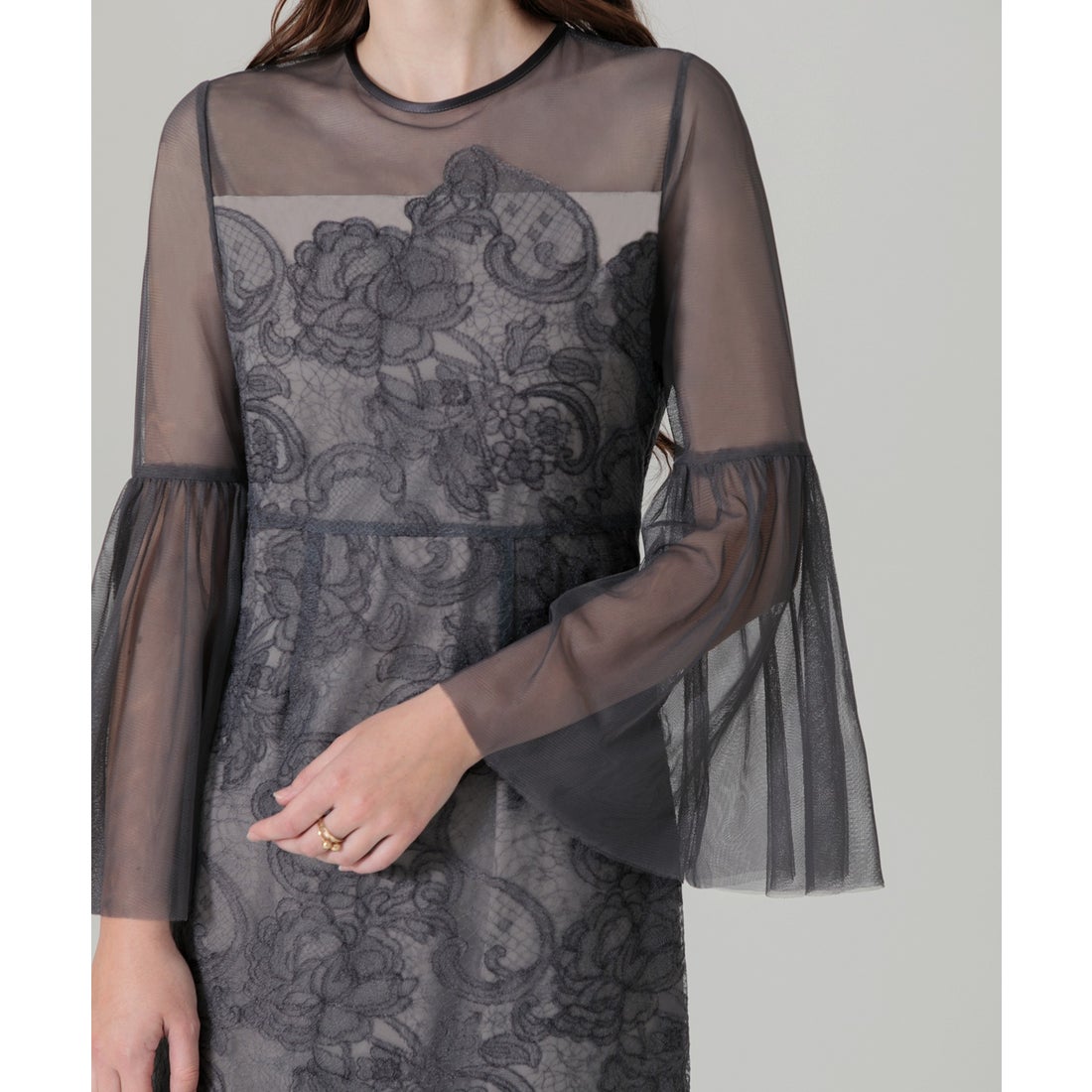 LEJA】シアー刺繍レース透け感プリーツスリーブ お呼ばれドレス（S