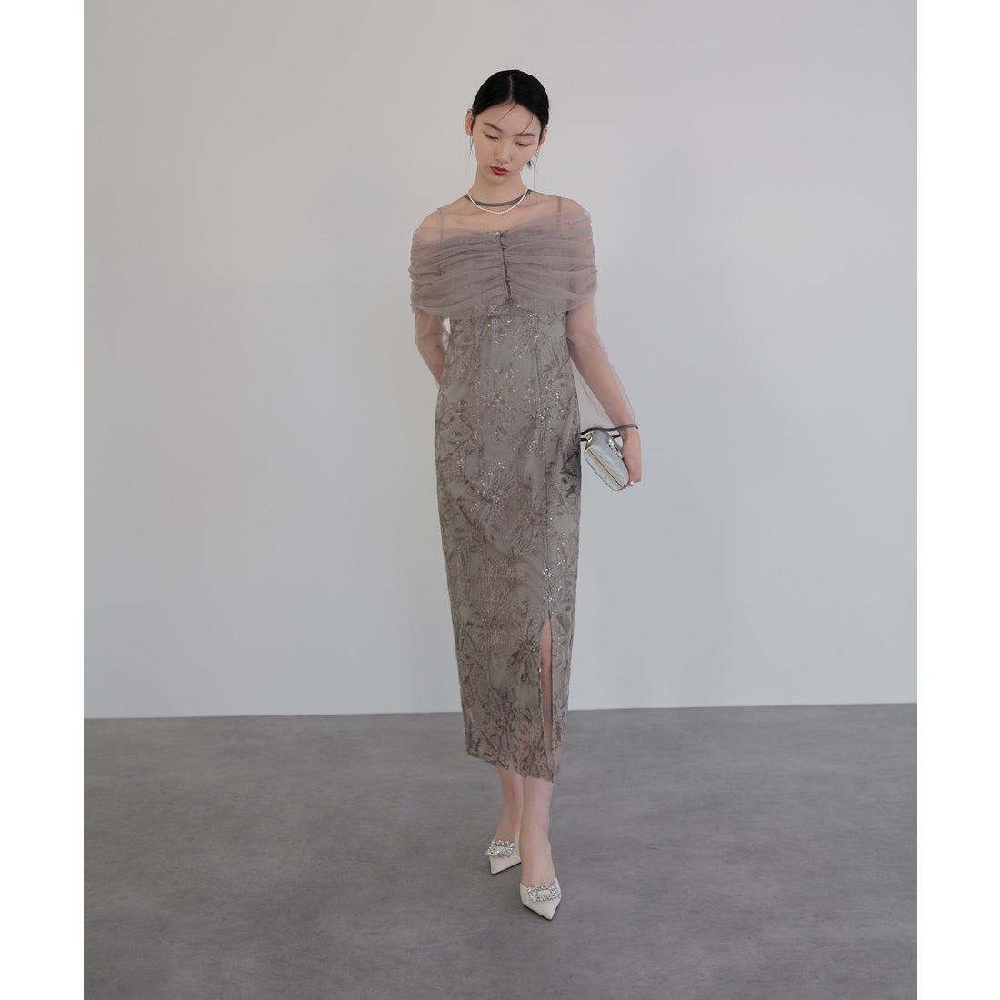 レジャ Leja チュールオフショルダー花柄Iラインドレスワンピース美脚