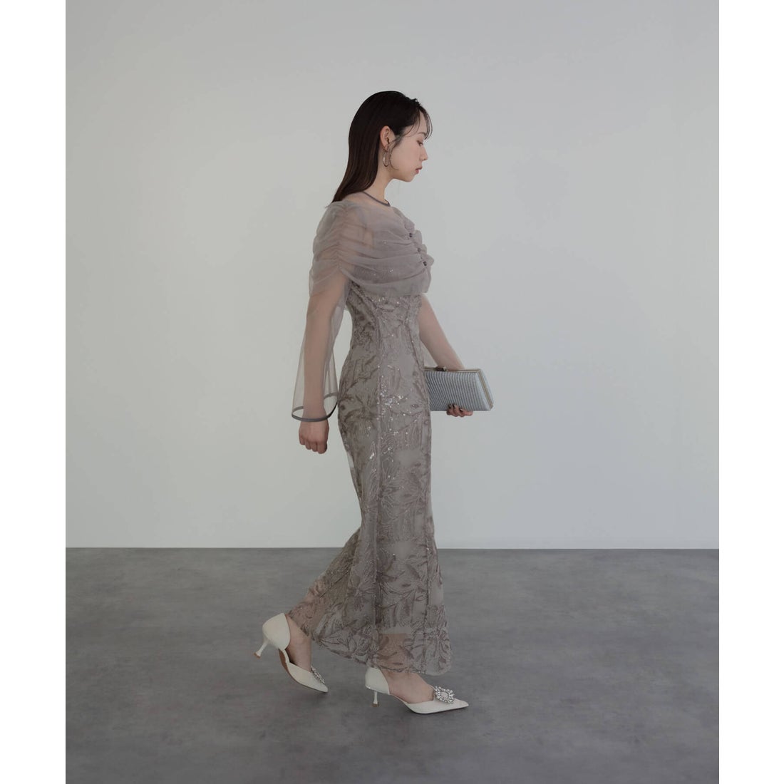 レジャ Leja チュールオフショルダー花柄Iラインドレスワンピース美脚