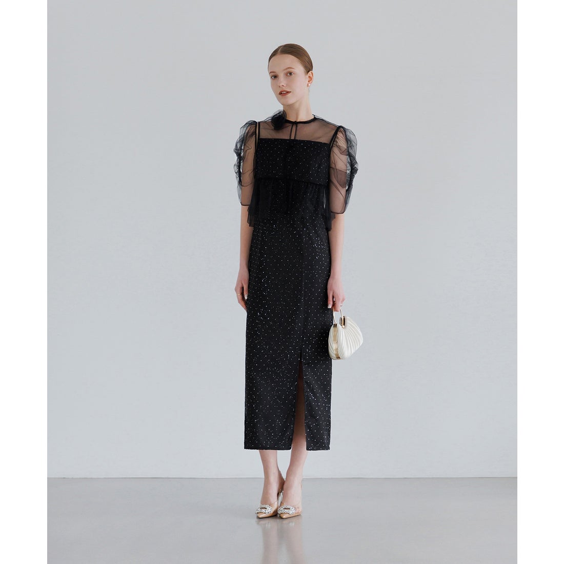 レジャ Leja チュールフラワーモチーフドットストーンIラインドレス