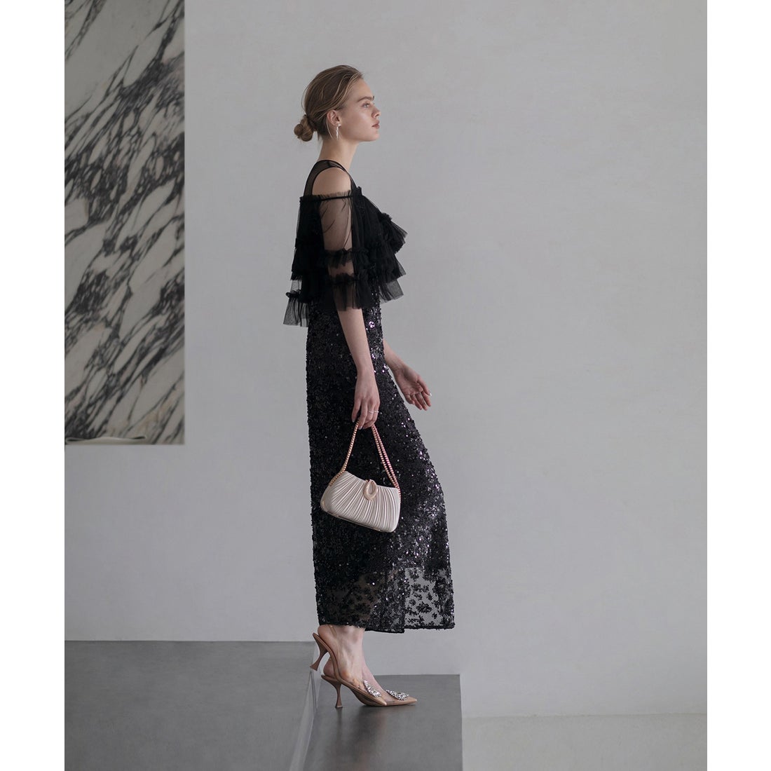 レジャ Leja チュールフリルオフショルダースパンコールIラインドレス