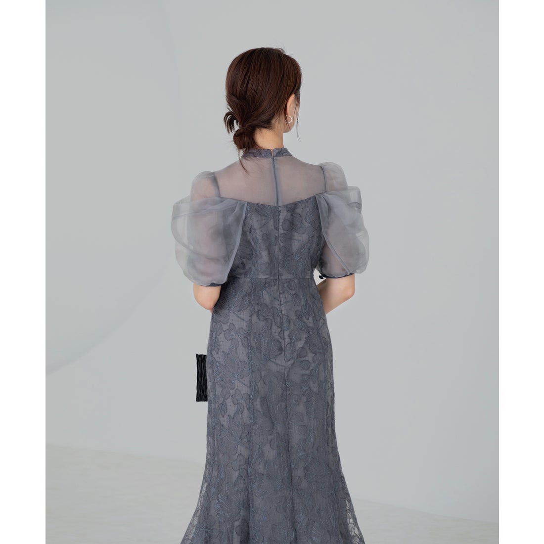 レジャ Leja オーガンジードレープパフスリーブマーメイドシルエット