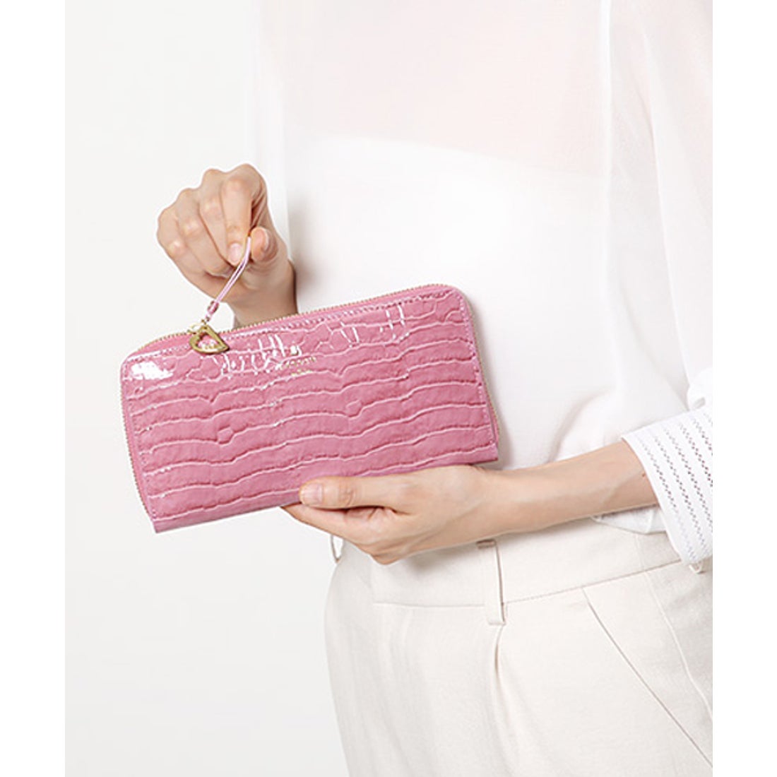 LANVIN en Bleu マゼンダ 長財布ラウンドファスナー ピンク2