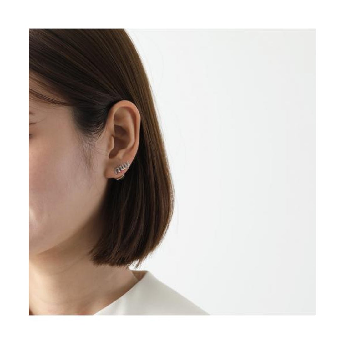 miu miu クリスタルピアス 両耳用 MIUMIU クリスタル ピアス