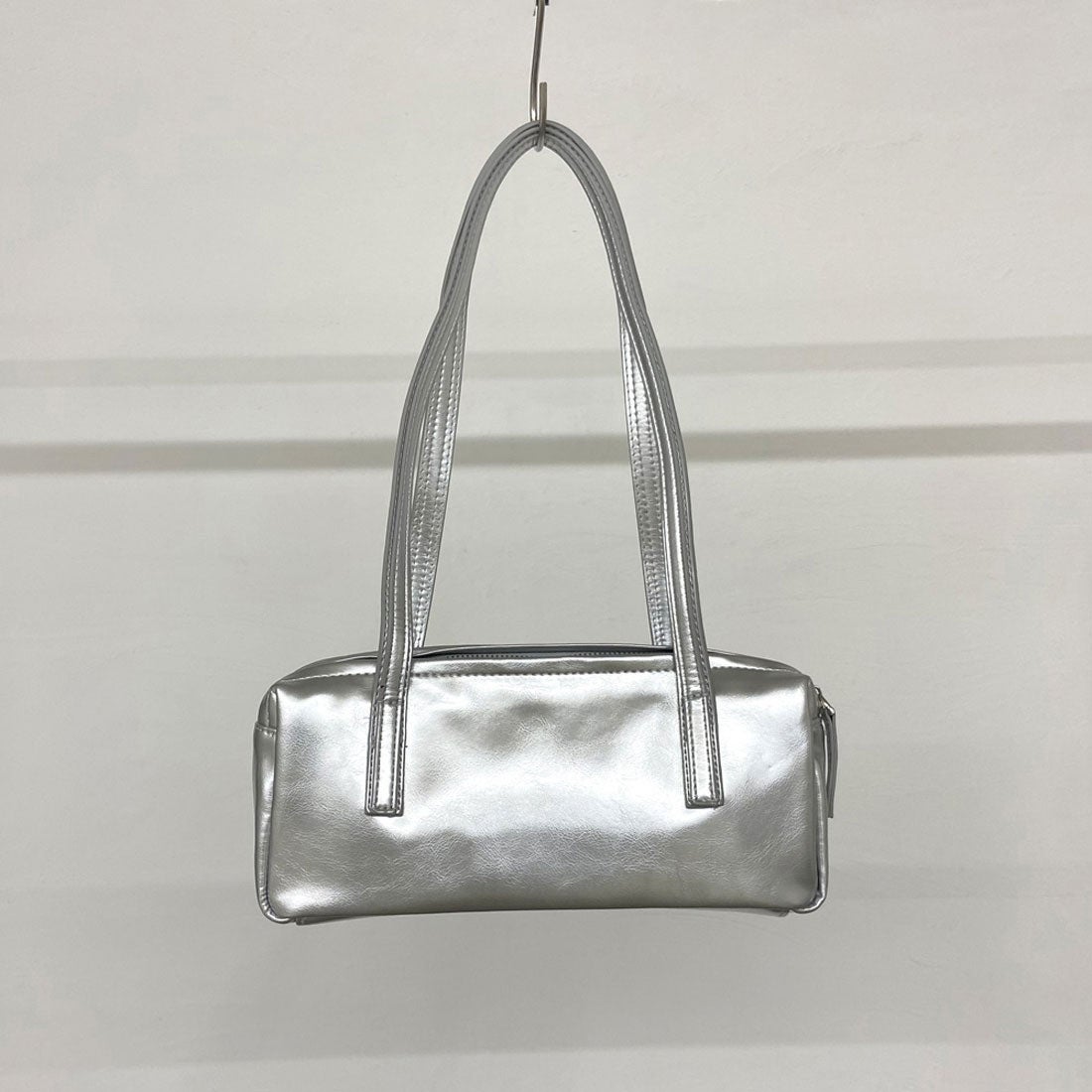 ノンヘッジ non-hedge チェーンボストンバッグ （シルバー） -靴