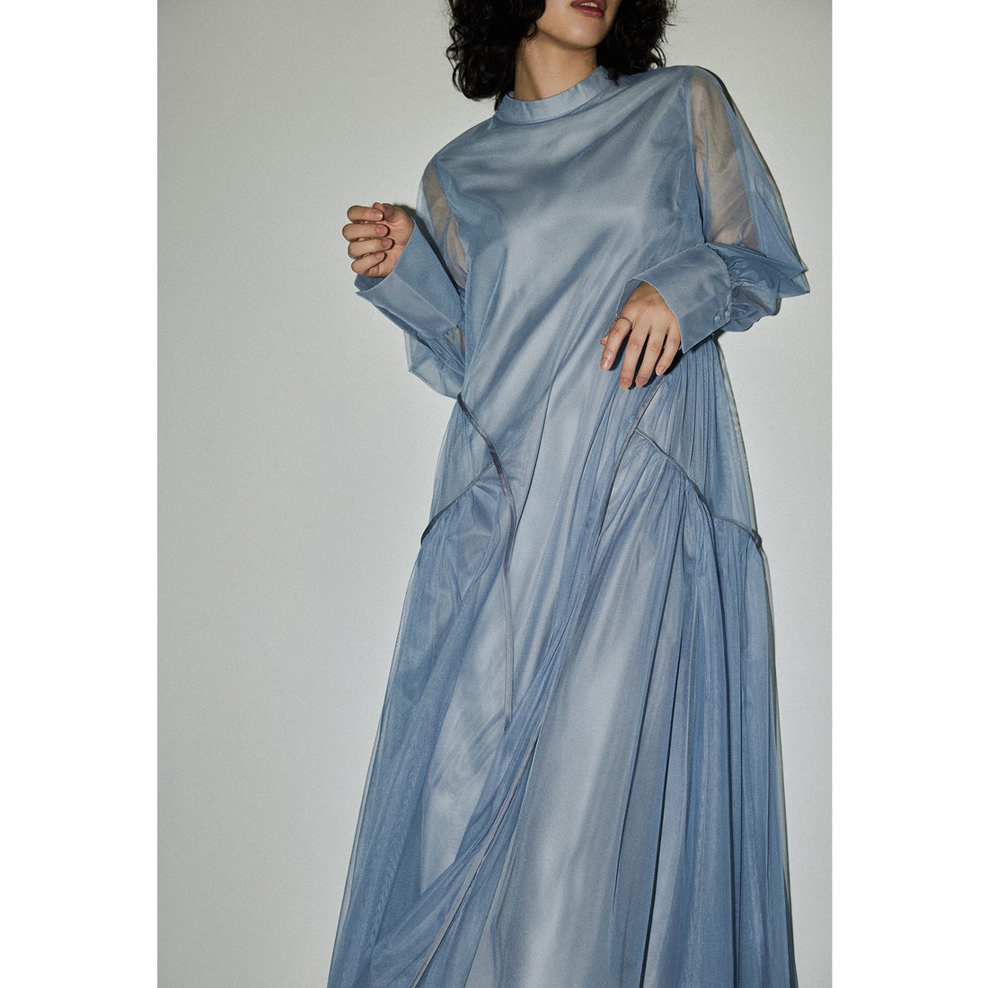 ニアナ niana チュールパイピングAラインドレス マタニティ 妊婦 結婚