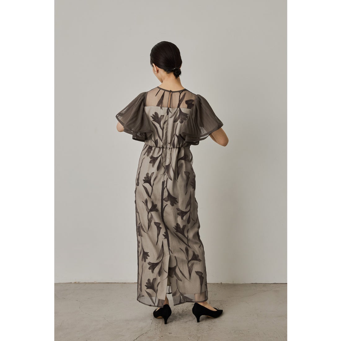 ニアナ niana サーキュラースリーブフラワードレス 花柄 結婚式 成人式