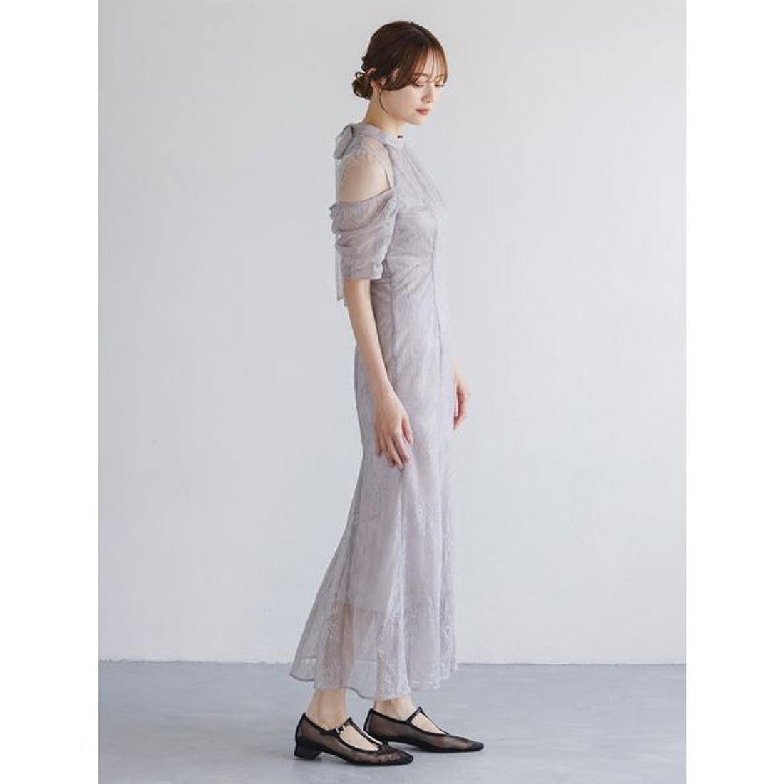 スナイデル SNIDEL シアーショルダーレースドレス （LGRY） -靴